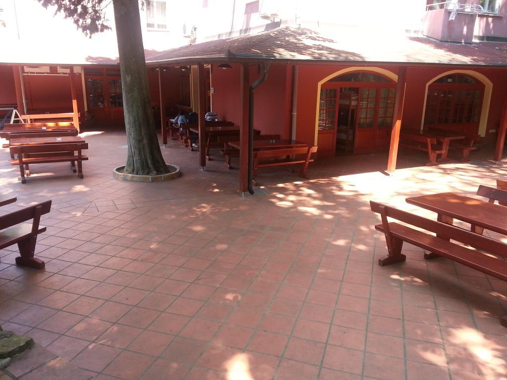 Europa Hostel Portorož Extérieur photo